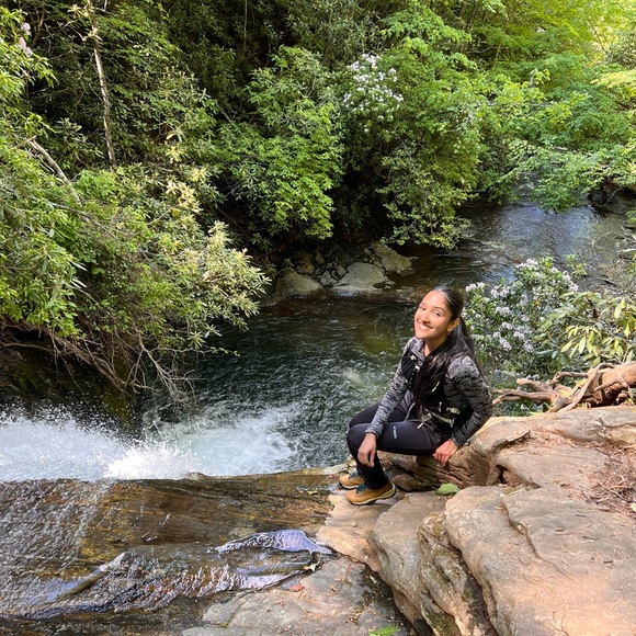 Meet your Posher, Alicia - Picture 1 of 1